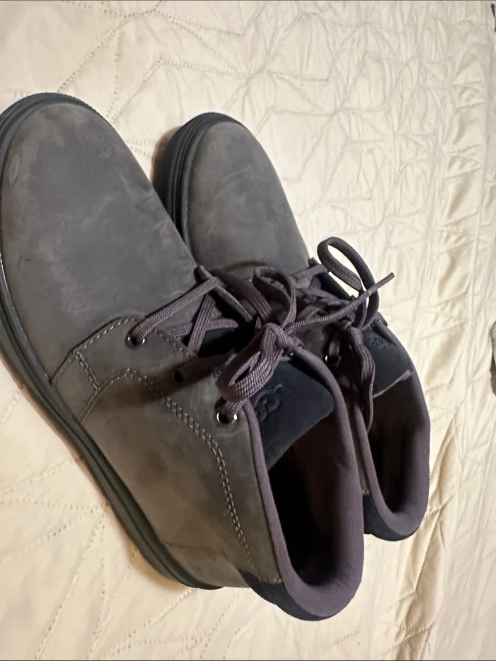 UGG Men's Dark Gray Chukka Boots - Lace-Up Nubuck